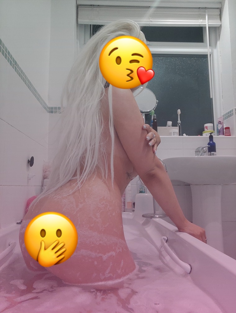 Pixie 🤤 cover image