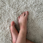 Little_feet_play avatar