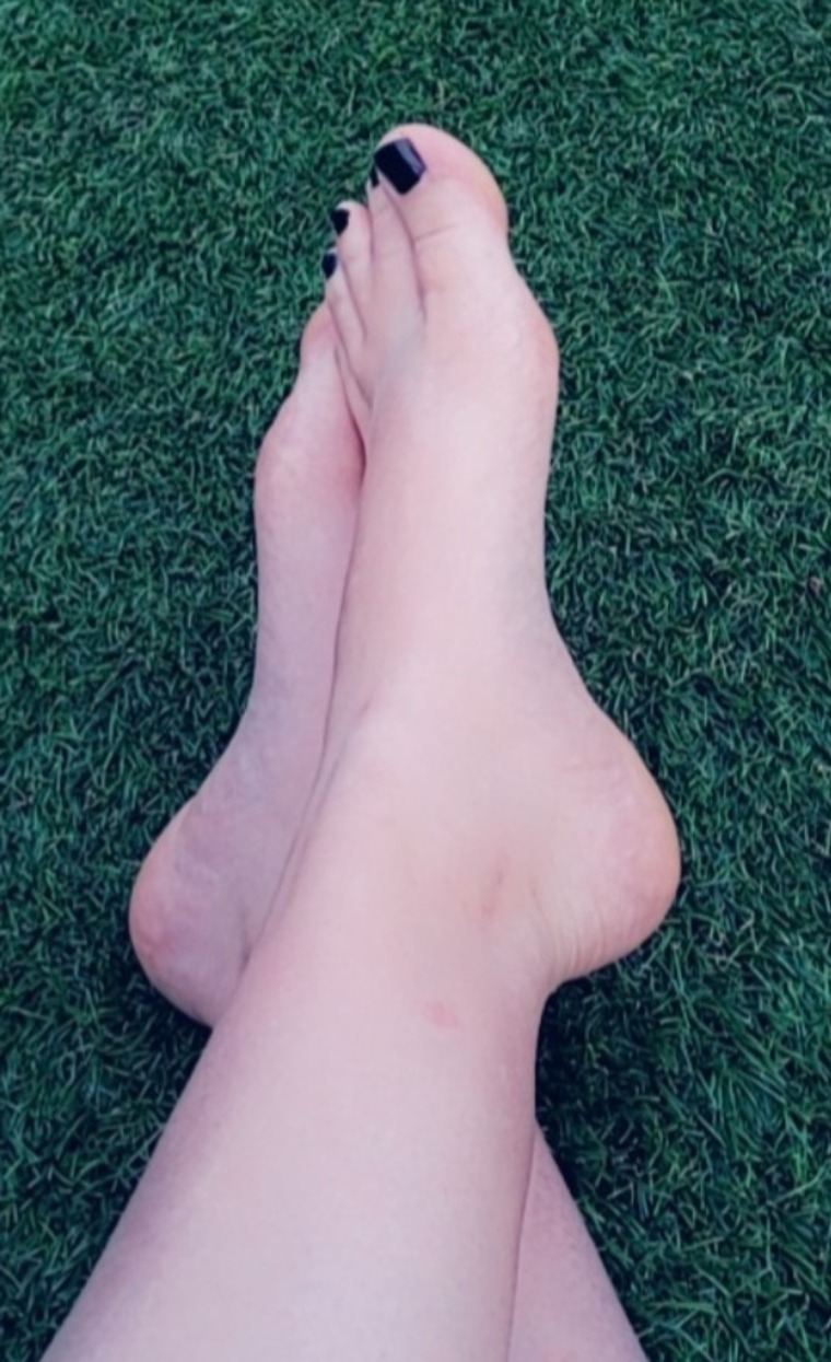 💋 Little Miss Feet 💋 cover image