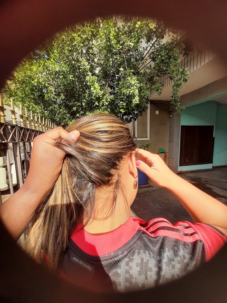Cintia Loures banner image