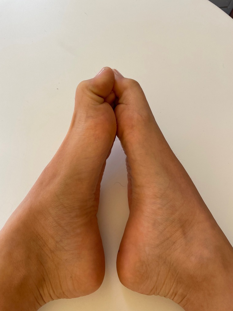 Sensual feet cover image