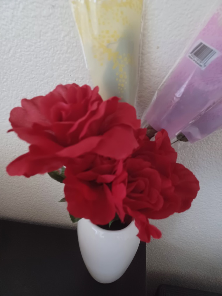 Lovelyred86 cover image