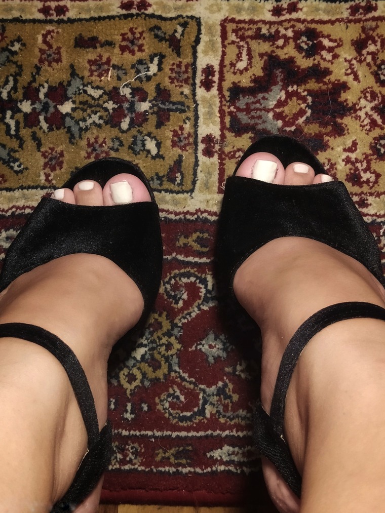 Lovelyy_1 banner image
