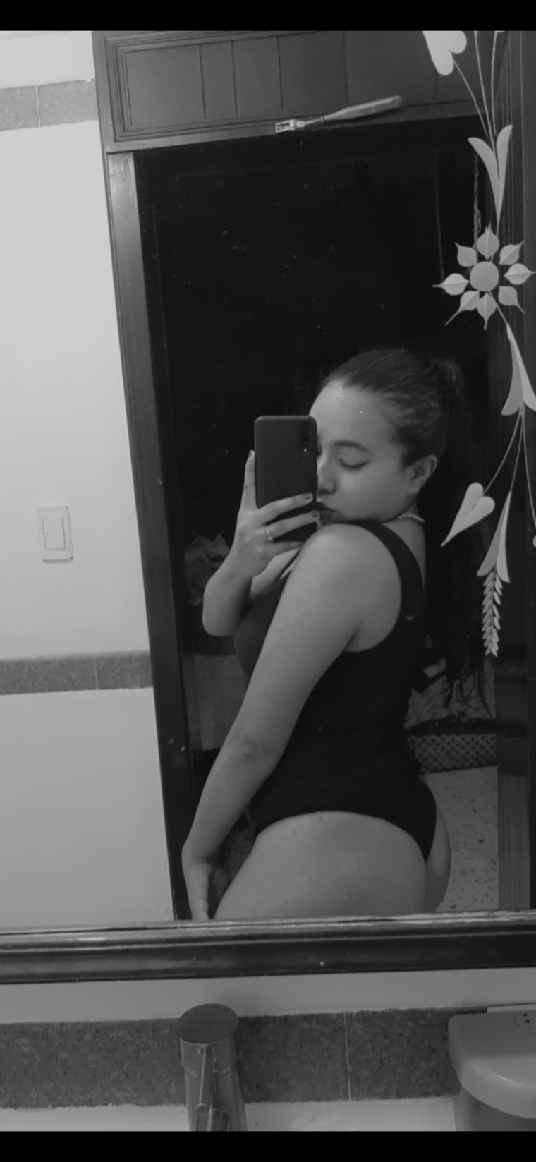skinny Medellin banner image