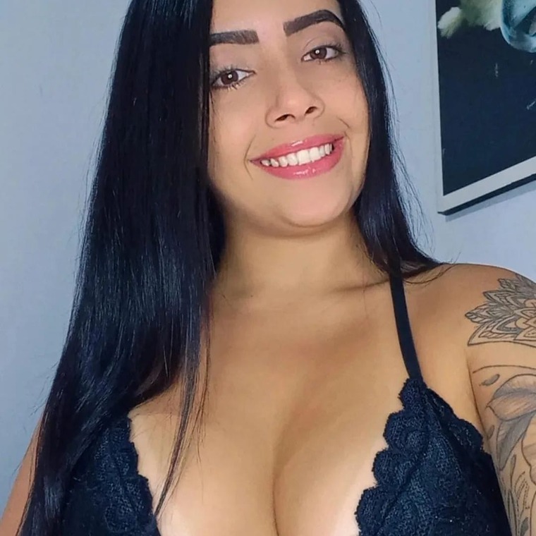 Aline Campos banner image