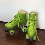 ROLLER GIRL avatar