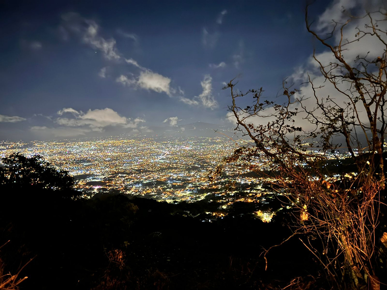 SoyFercita. cover image
