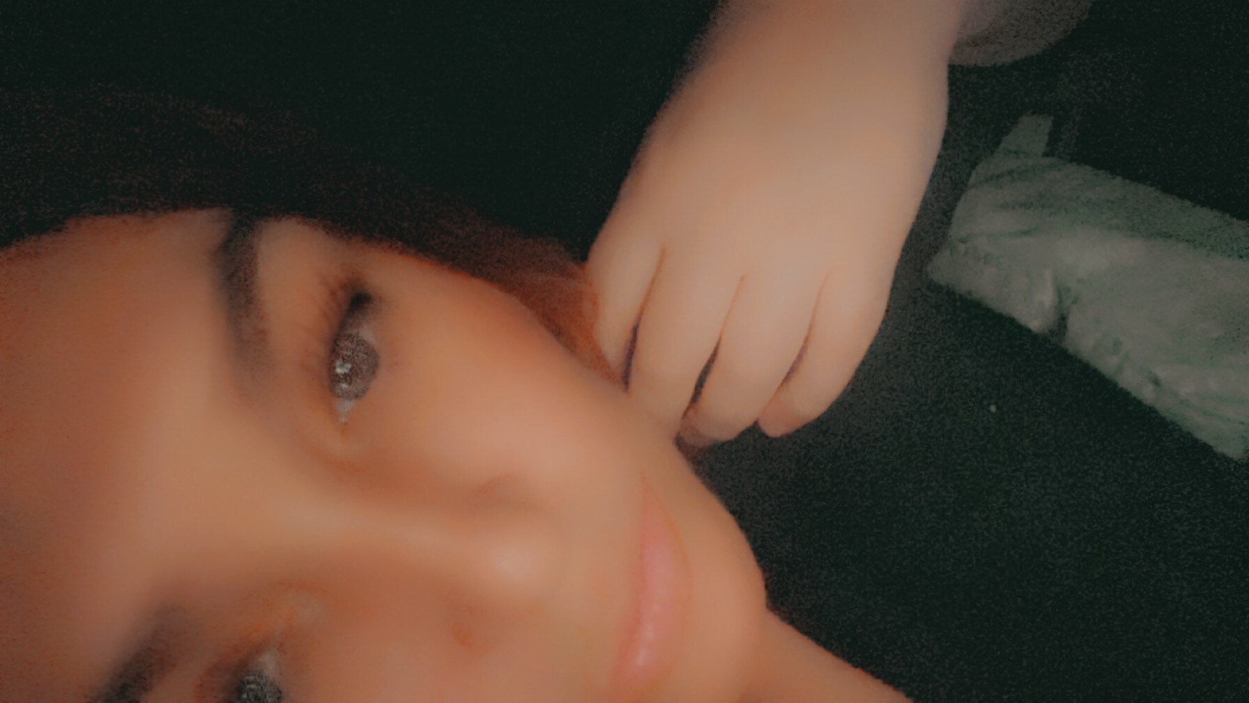 Bustybrunette24 banner image