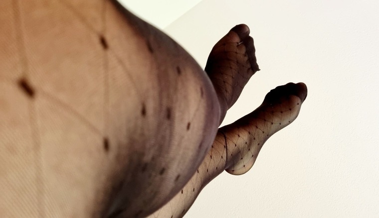 JuicyFeet cover image