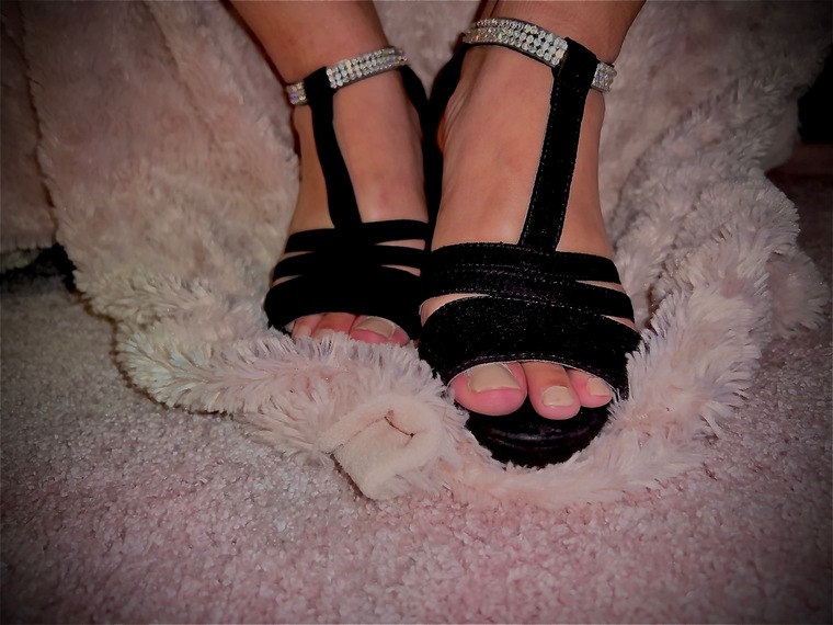 FeetGirl banner image