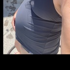 Pregnant lesbian mama avatar