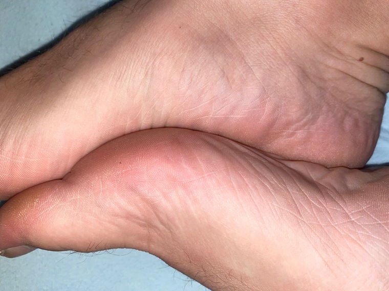 Niki Feets cover image