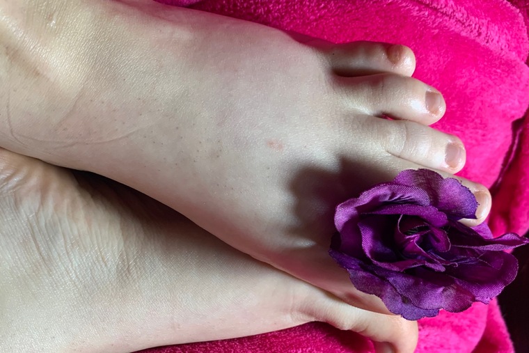 Onlyfeets cover image
