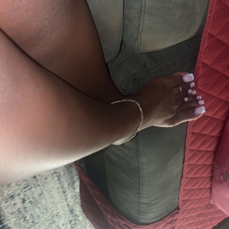 frenchietoes cover image