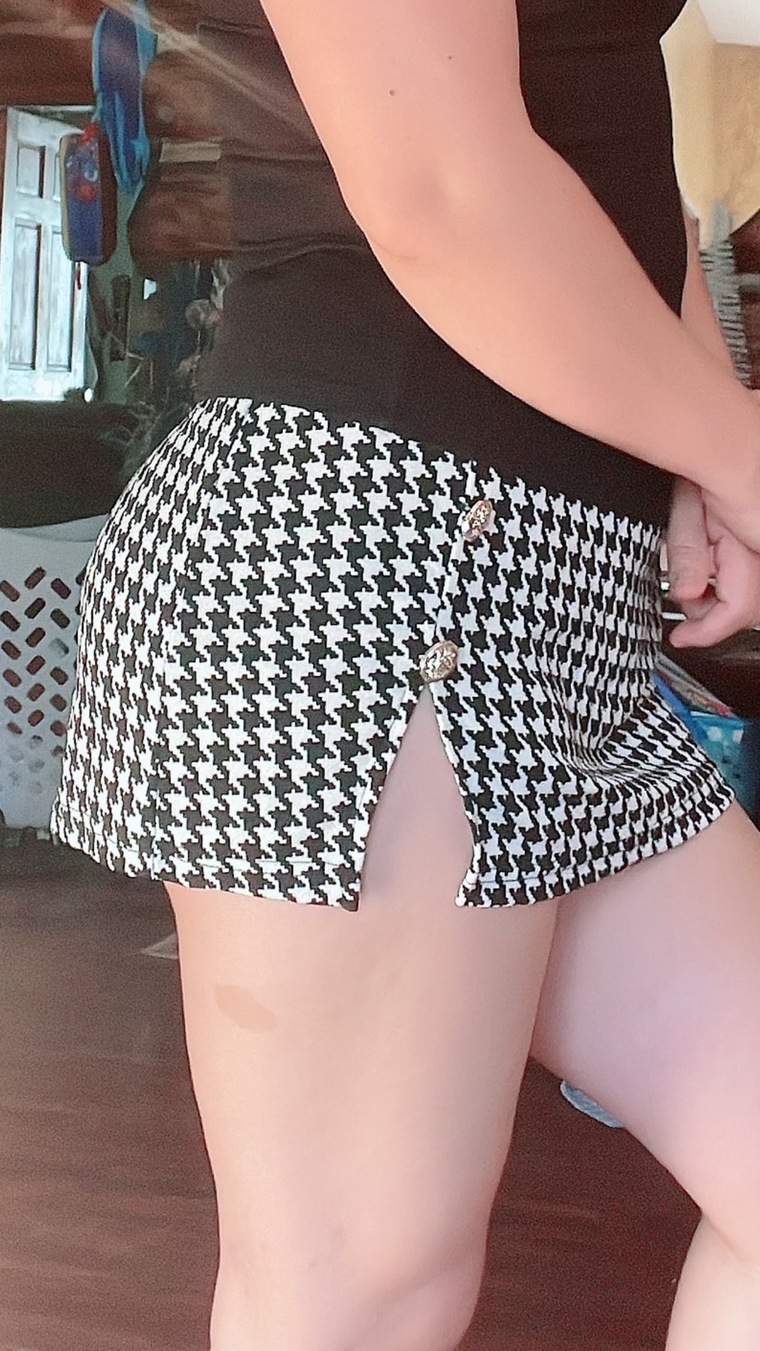 Sexyfani 😈👽 cover image