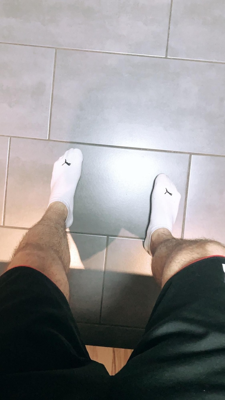 Swiss_Feets99 cover image