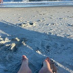 Sweaty yoga britches & dirty feets! avatar