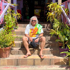 I Wanna be Secluded - THE Best Beach(s) avatar
