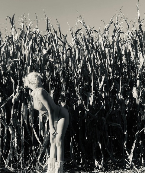 Xmaggieoxo cover image