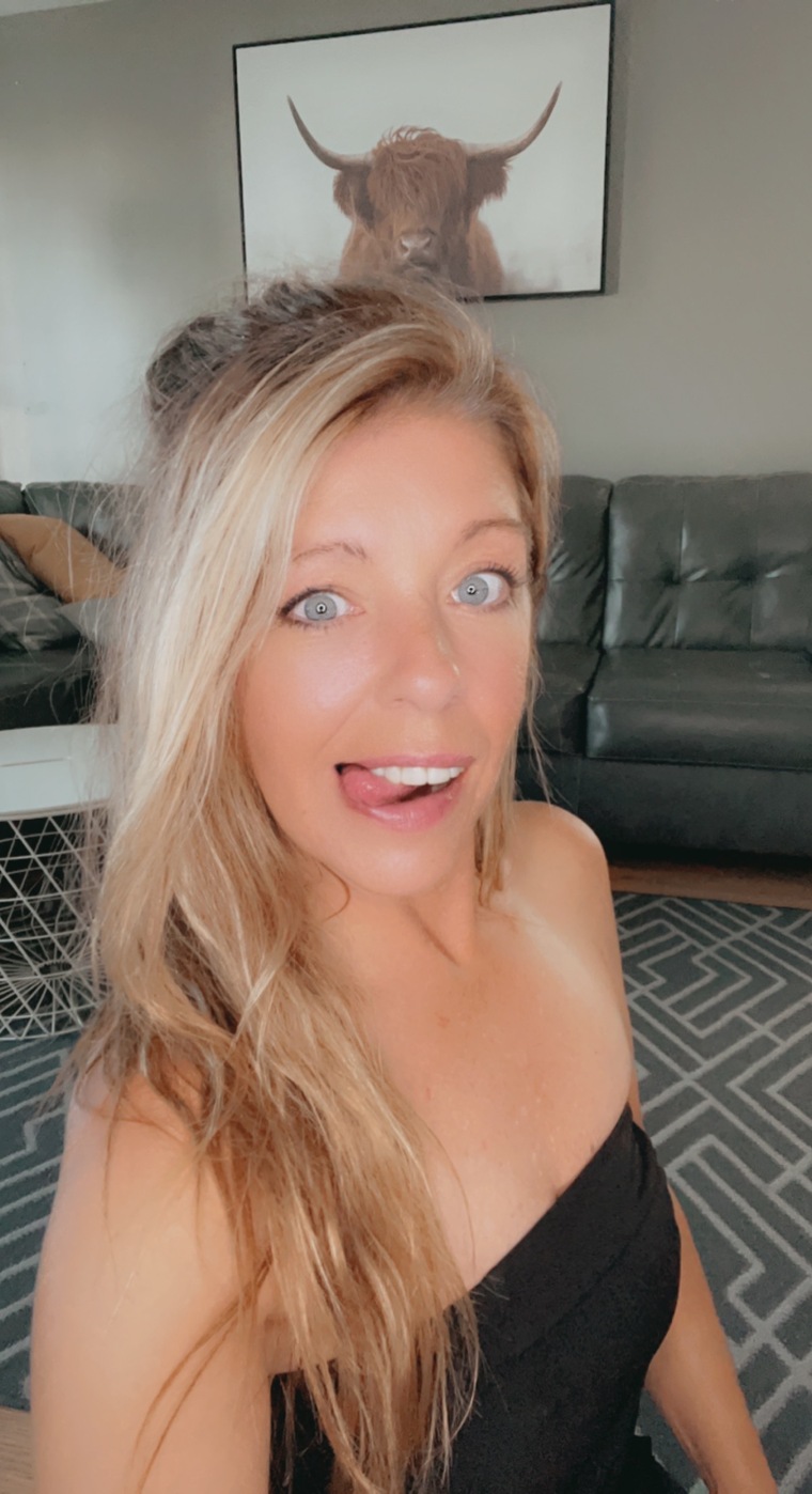 LouXoX banner image