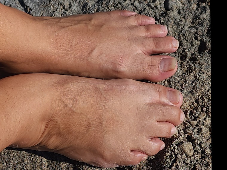 Pretty feet banner image