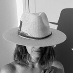Lady feet avatar