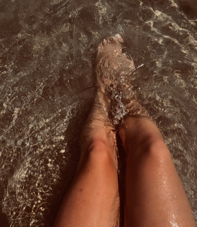 HOT FEET banner image