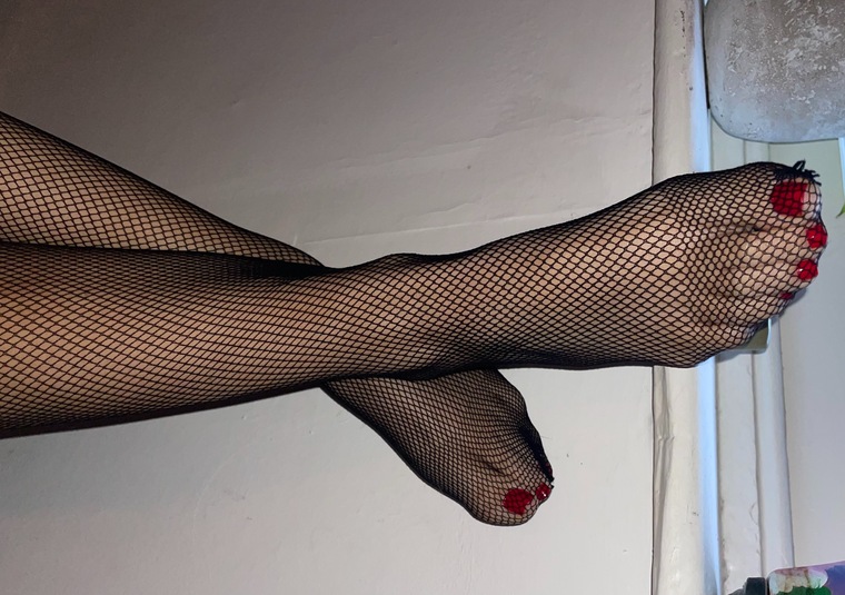 Littlefeets3000 banner image