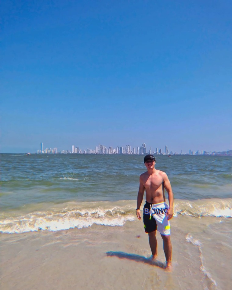 Andrés cover image
