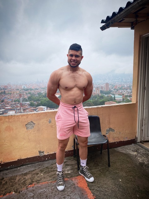 Nehemias Méndez Gómez cover image