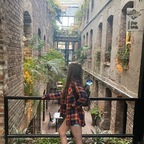 BrunetteBombshell avatar