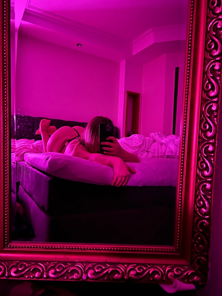 PeachyBlonde cover image