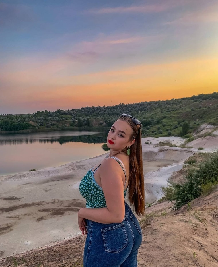 BESEDINA YEVHENIIA cover image