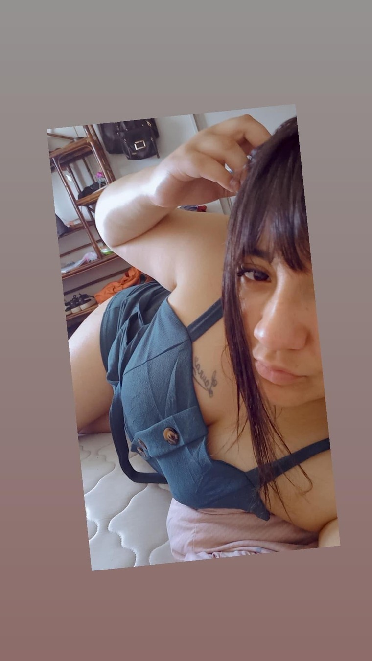 Laura Flores cover image