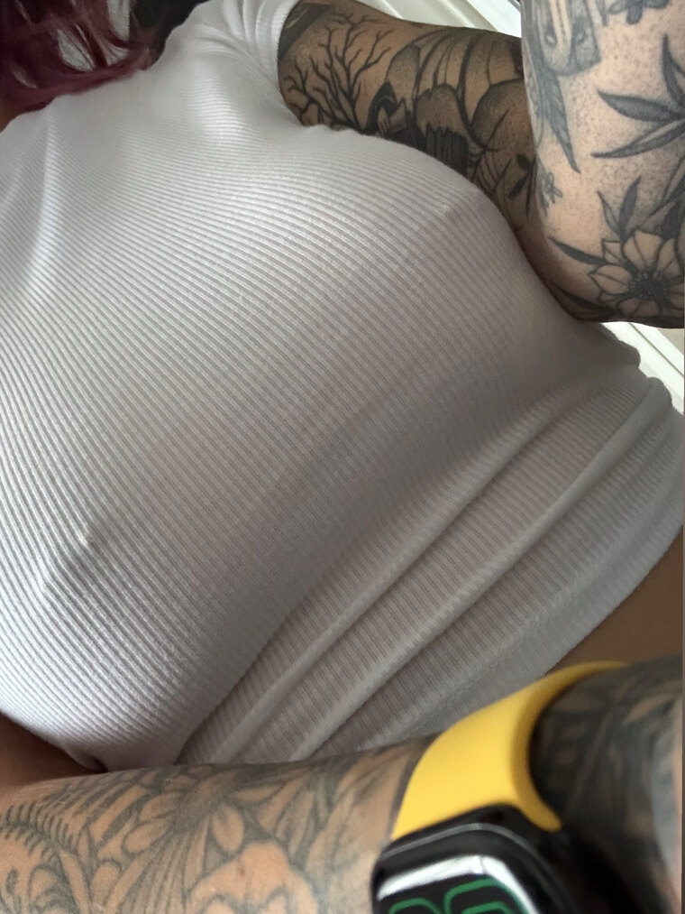 Tattoo-Curvy cover image