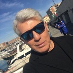 Max avatar