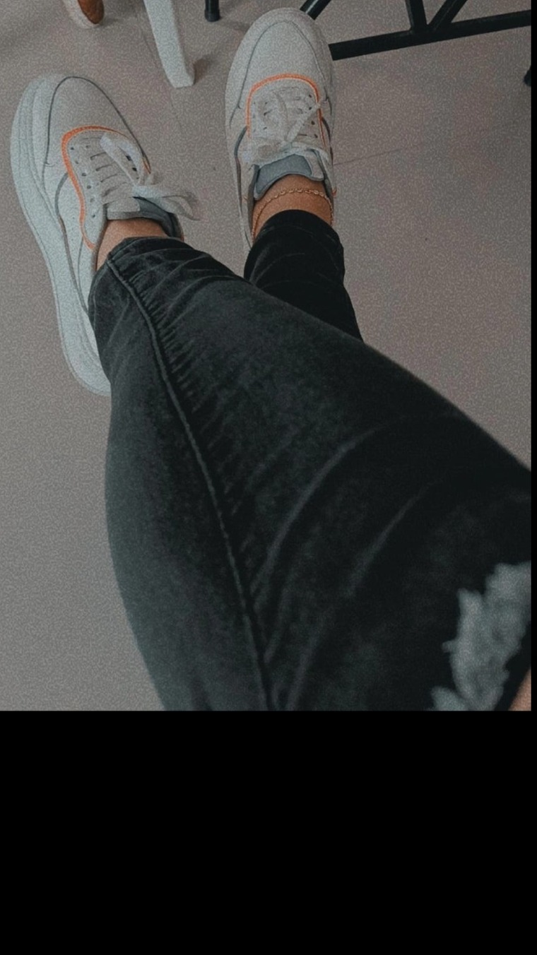 linda cover image