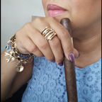 Sexy Cigar Lady avatar