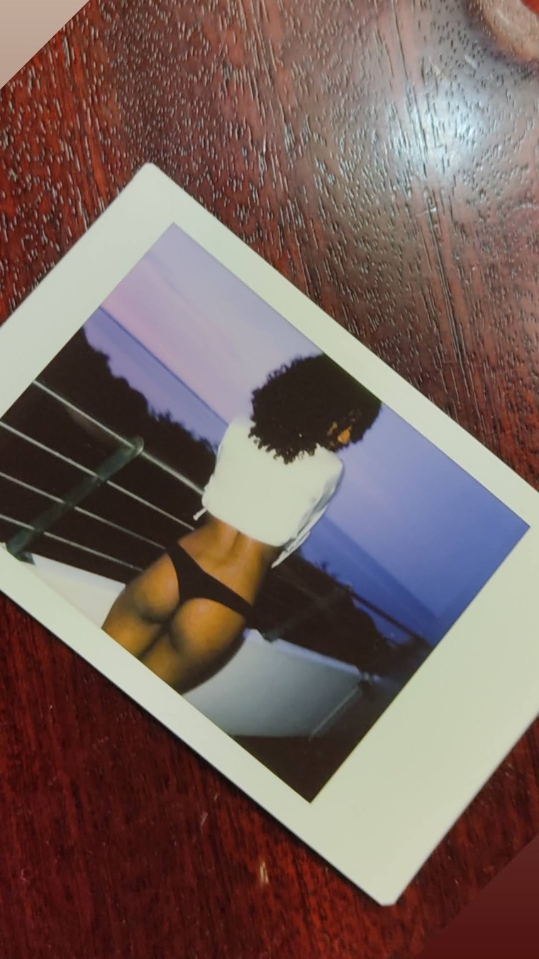 Latina🔥🍑 cover image