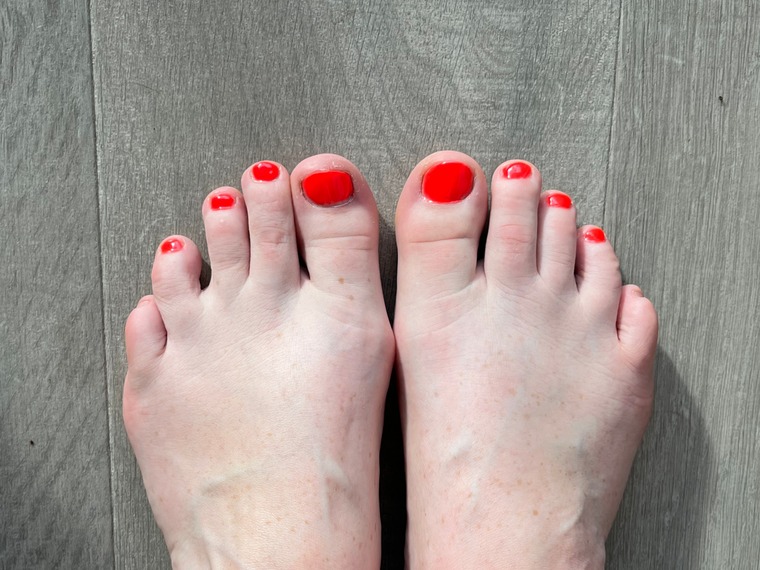 Anna Aussie Feet cover image