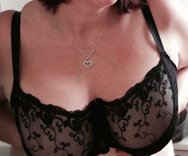 BBW GILF Boob babe banner image