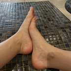 5ft tall, small size 5 adventurous feet😘 avatar