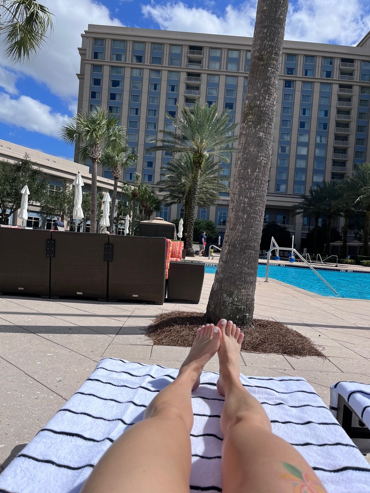 Tempting Tootsies banner image