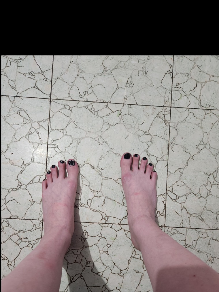 Dirty.tootsies cover image