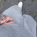 Skinnywhiteguy avatar