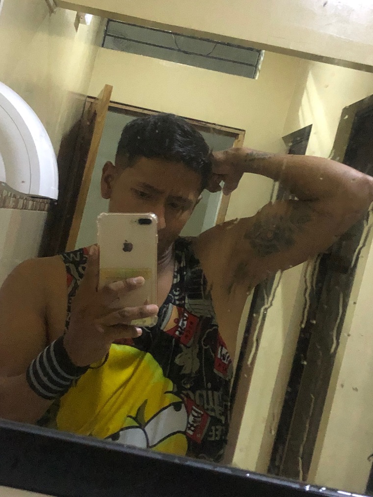Alexis castillo 🥴 cover image