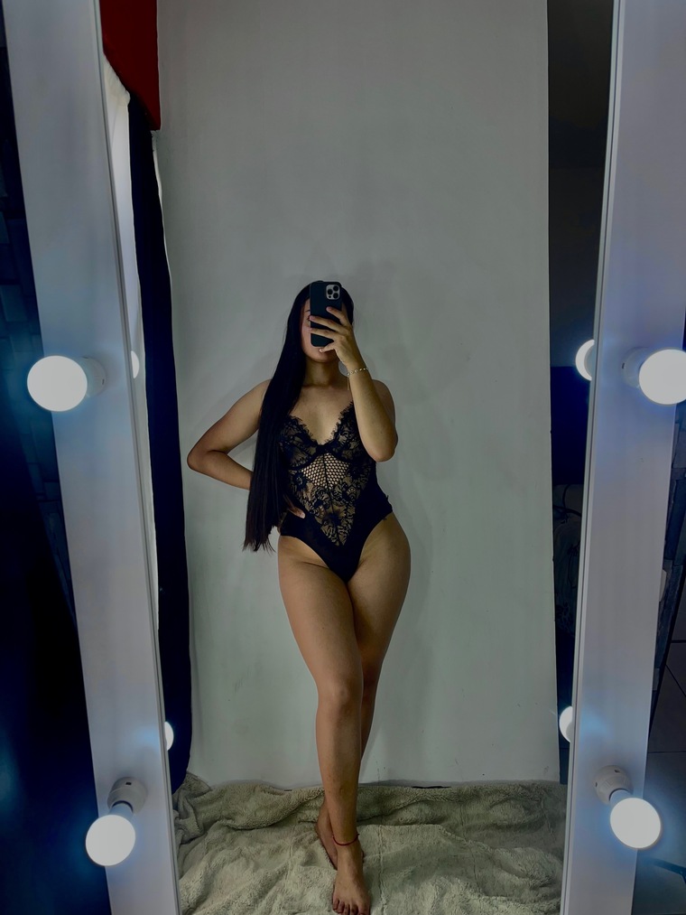 Leila Tamez 🔥 banner image