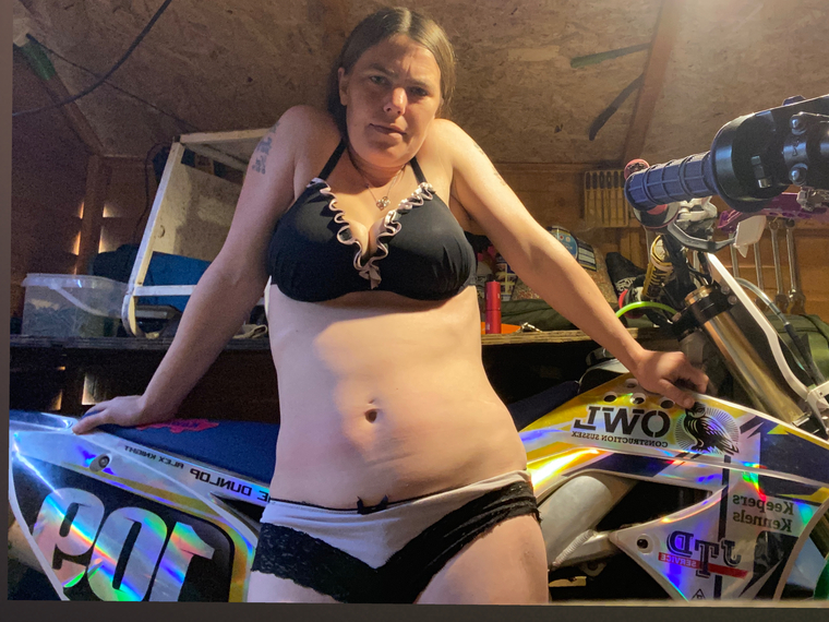 Big titty housewife banner image