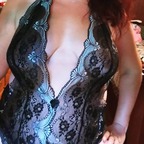 Curvy Redhead avatar