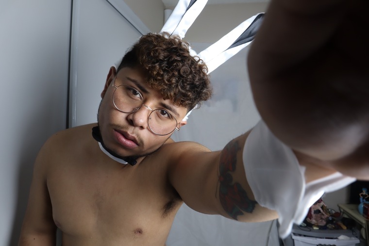 Alex Zaragoza cover image